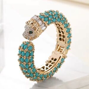 Stunning Resin Lion Bangle Animal Jewelry Gold Plated Green Eyes Cuff Bracelet